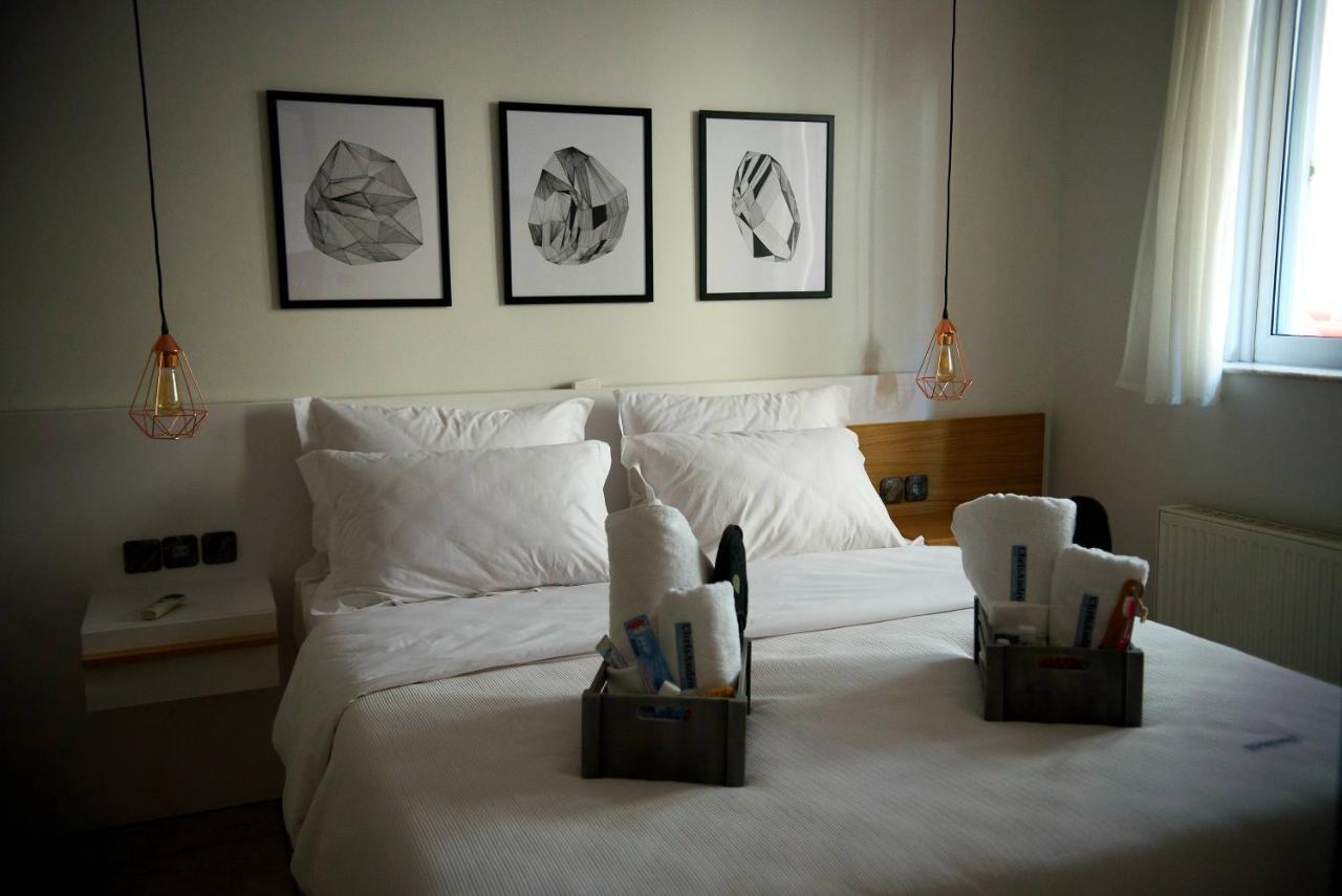 Chrisandro Apartments เอเธนส์ ภายนอก รูปภาพ