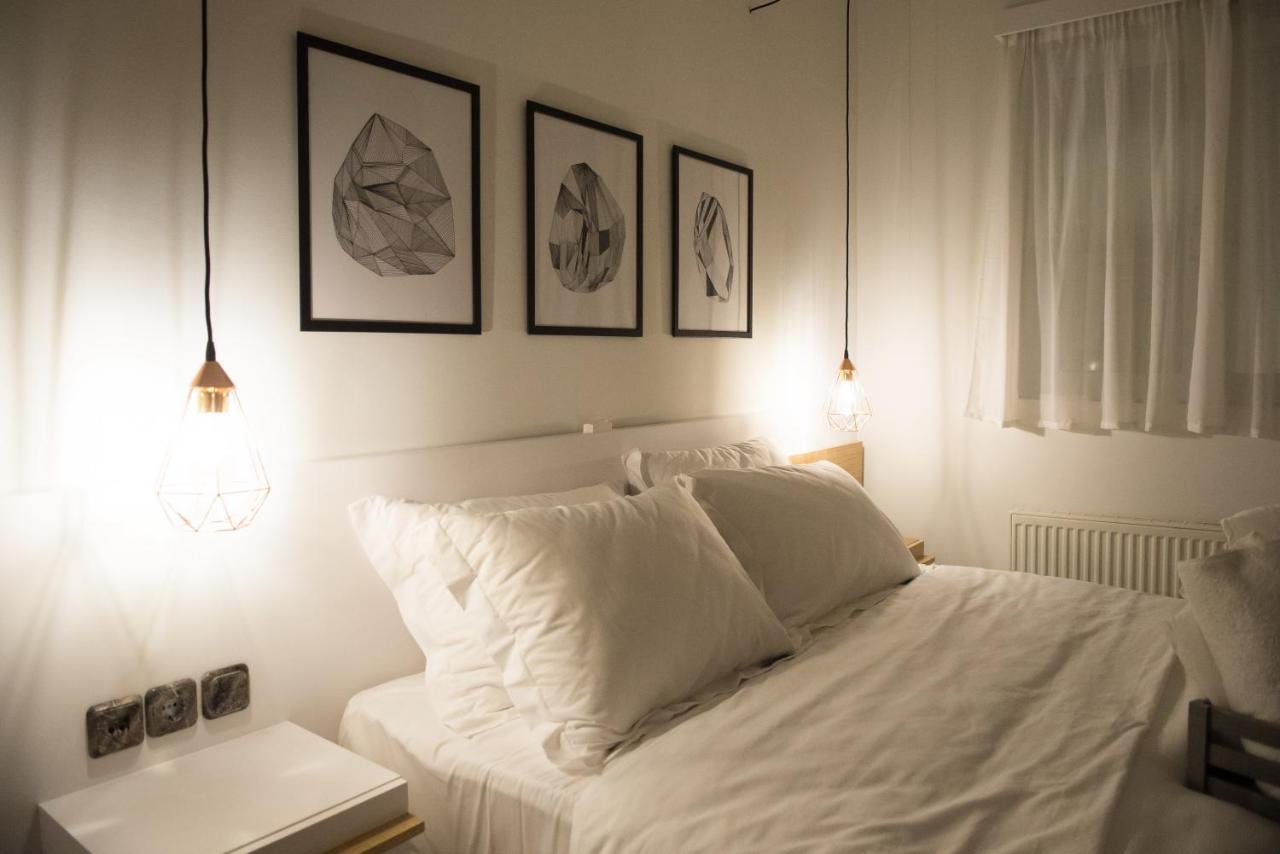 Chrisandro Apartments เอเธนส์ ภายนอก รูปภาพ